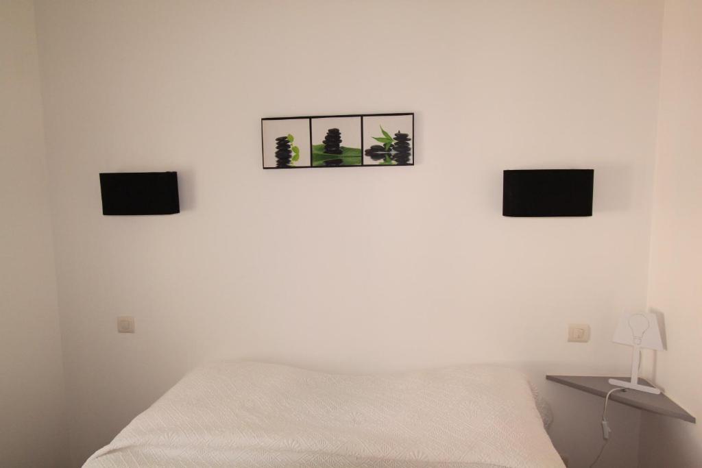 Hotel Le 5 Martigues Habitación foto